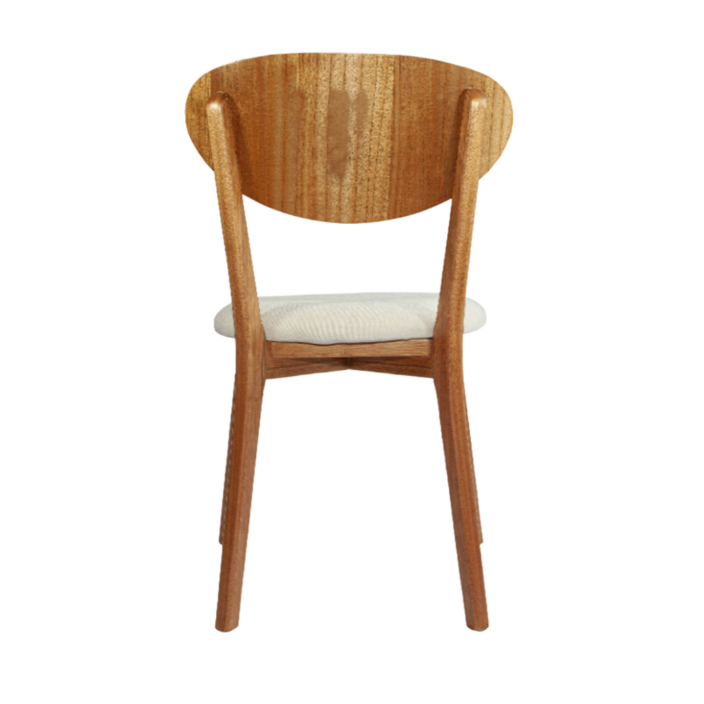 Cadeira Manu 16 - Encosto Curvo em Madeira Cinamomo