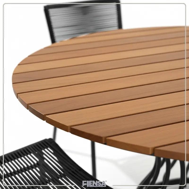 Mesa Marrocos e Cadeira Jade — Área Externa